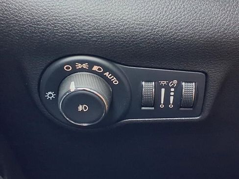 Used 2022 Jeep Compass Trailhawk w/ Trailhawk Convenience Group image 22