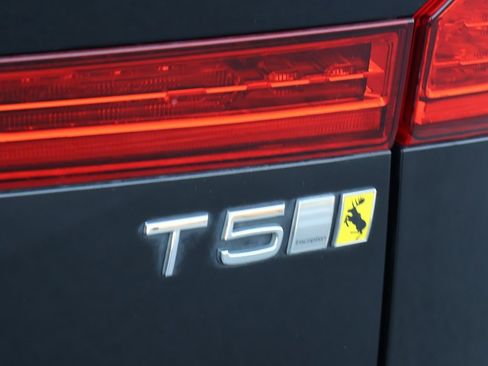 Used 2020 Volvo XC60 T5 Inscription image 9