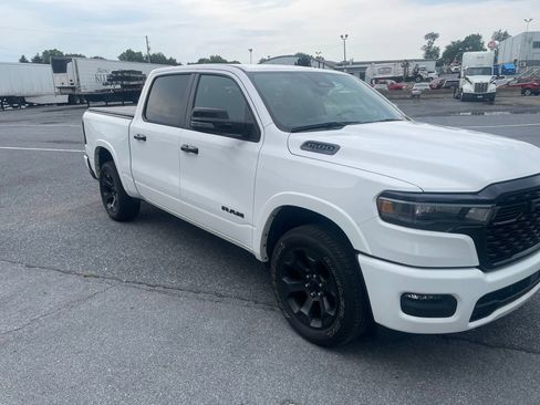 Used 2025 RAM 1500 Big Horn AWD/4WD image 8
