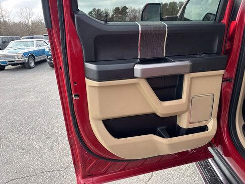 Used 2021 Ford F250 Lariat w/ Lariat Ultimate Package image 30