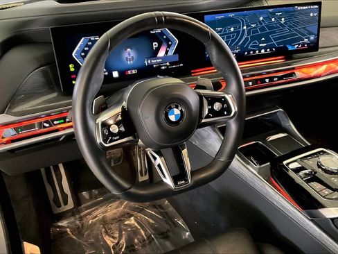 Used 2024 BMW 760i xDrive AWD/4WD image 16