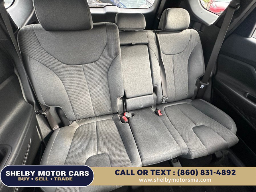 Used 2019 Hyundai Santa Fe SE AWD/4WD image 16