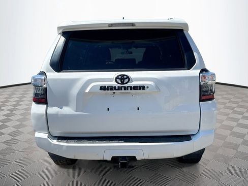 Used 2017 Toyota 4Runner SR5 RWD image 7