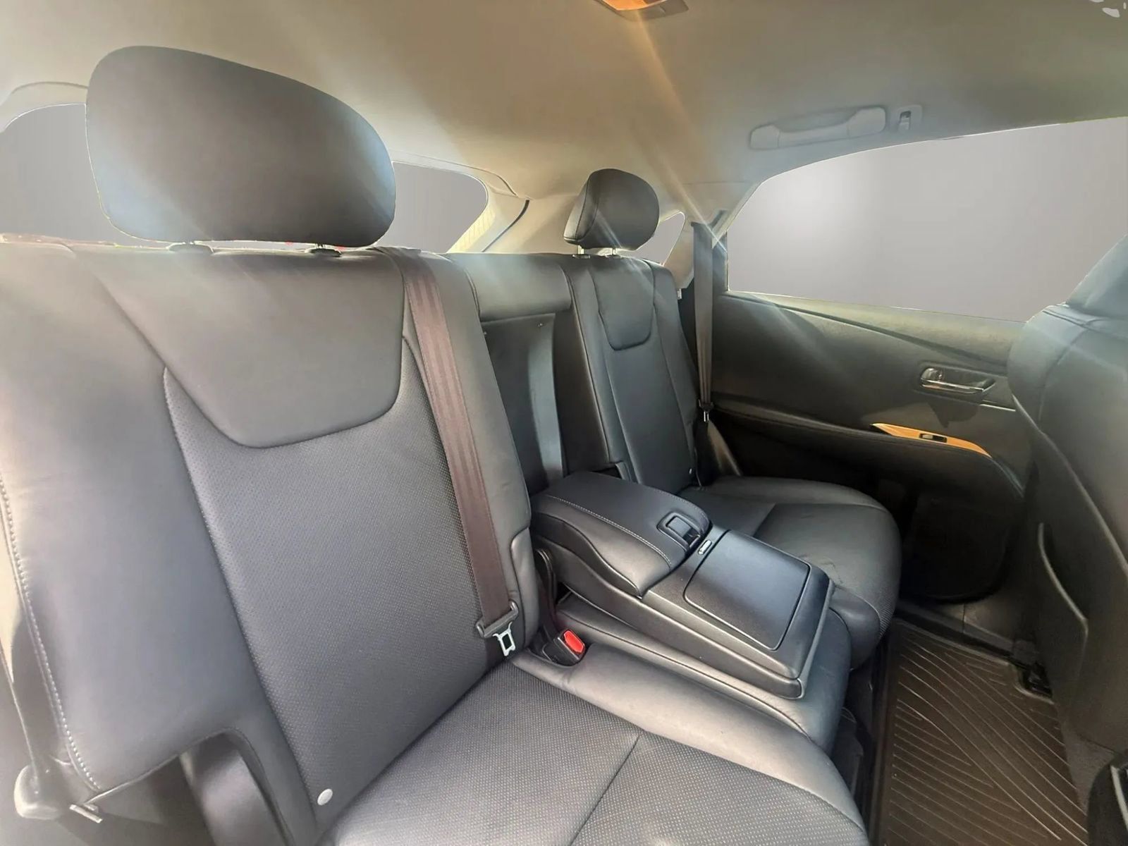 Used 2015 Lexus RX 450h AWD image 53