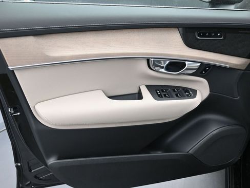 New 2026 Volvo XC90 B6 Plus AWD/4WD image 5