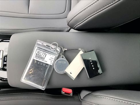 New 2026 Volvo EX30 Plus w/ Protection Package Premier image 35