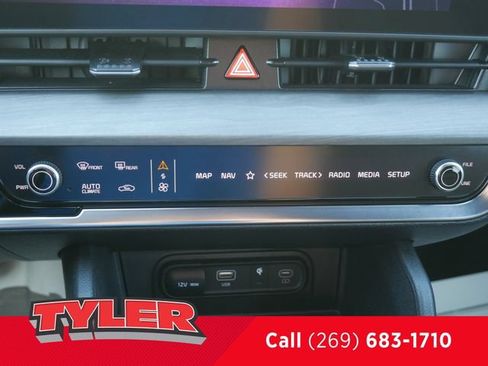 Used 2024 Kia Sportage X-Line w/ X-Line Premium Package AWD/4WD image 48