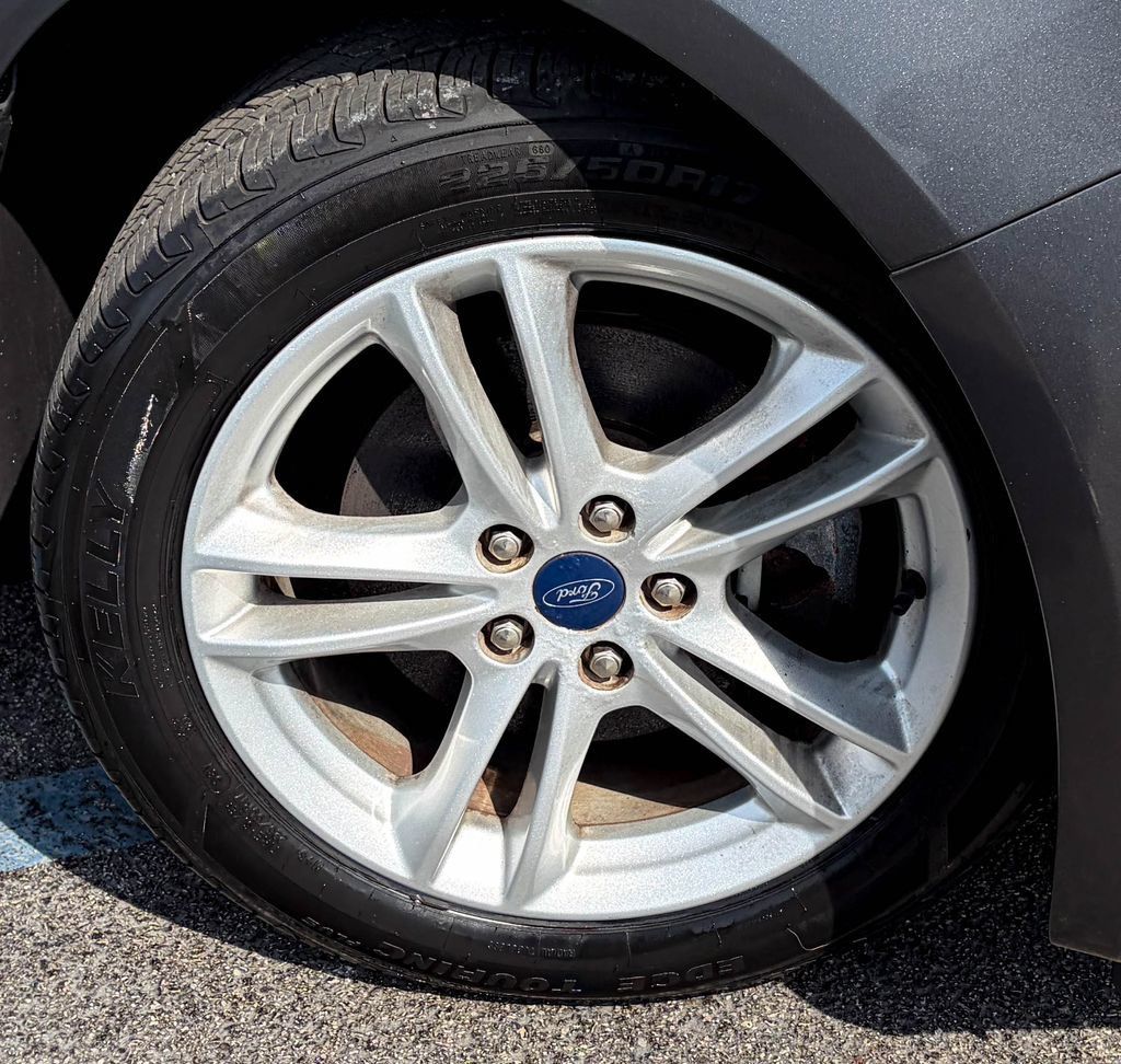 Used 2018 Ford Fusion S FWD image 19