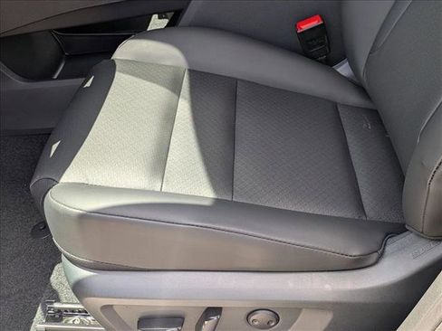 New 2026 Nissan Rogue SV FWD image 4