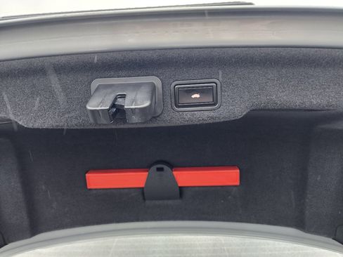 Used 2012 Audi A8 4.2 image 30