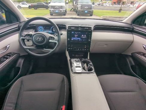 Used 2022 Hyundai Tucson SEL w/ Cargo Package AWD/4WD image 16