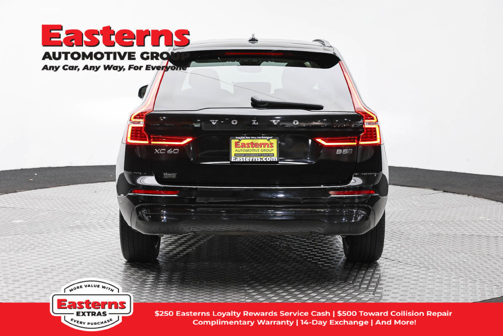 Used 2022 Volvo XC60 B5 Momentum w/ Climate Package AWD/4WD image 7