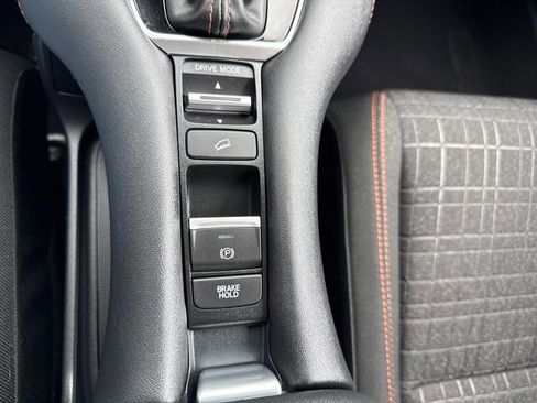 Certified 2024 Honda HR-V Sport image 28