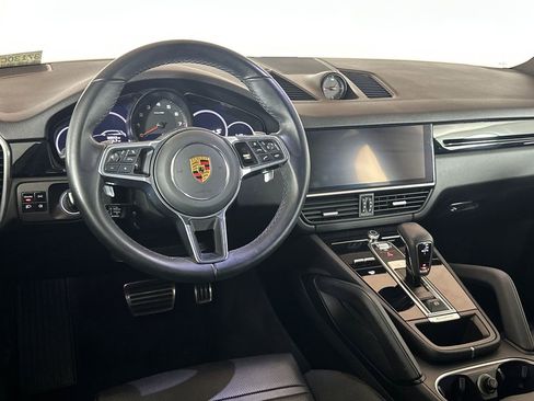 Used 2021 Porsche Cayenne S AWD/4WD image 23