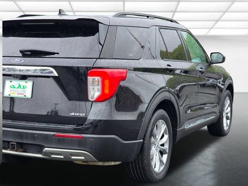 Used 2021 Ford Explorer XLT w/ Equipment Group 202A AWD/4WD image 51