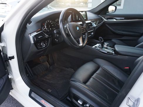 Used 2018 BMW 530i image 16
