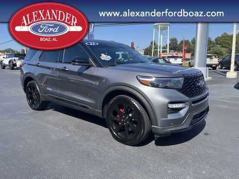 Used 2023 Ford Explorer ST w/ Equipment Group 401A image 3