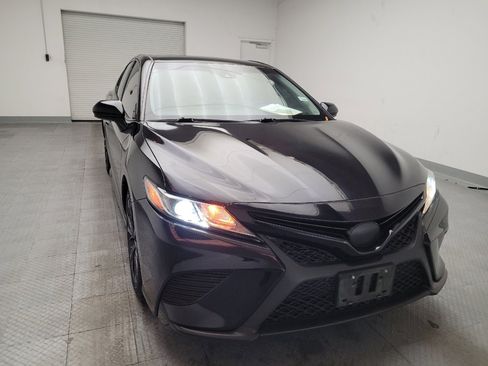 Used 2020 Toyota Camry SE image 14