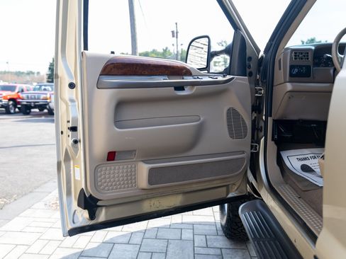 Used 2000 Ford F250 XL image 21