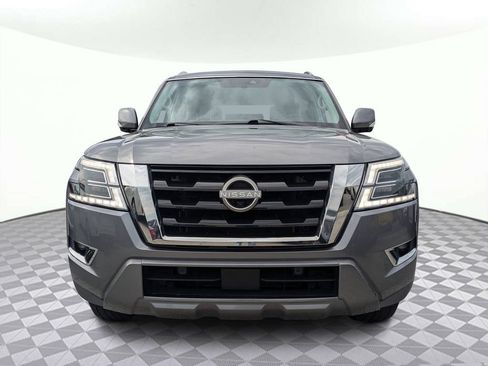 Used 2024 Nissan Armada SL w/ Captain's Chairs Package AWD/4WD image 5