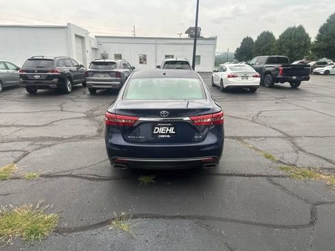 Used 2018 Toyota Avalon XLE Premium w/ All Weather Liner Package FWD image 6