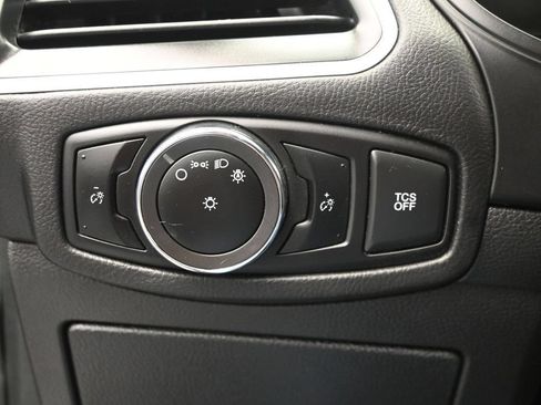 Used 2023 Ford Edge SEL AWD/4WD image 16