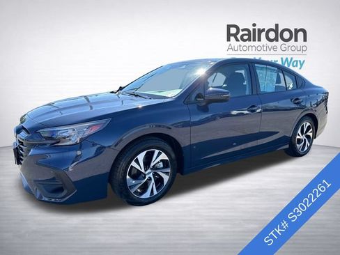 Used 2025 Subaru Legacy Premium AWD/4WD image 3