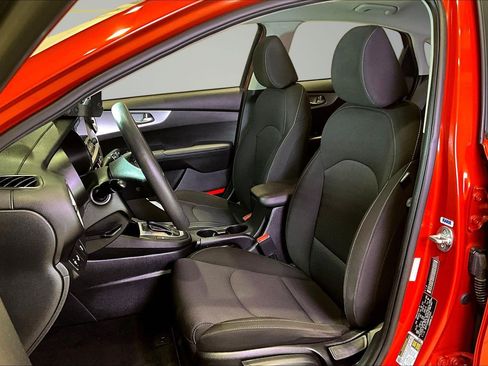 Used 2023 Kia Forte LXS w/ LXS Technology Package FWD image 21