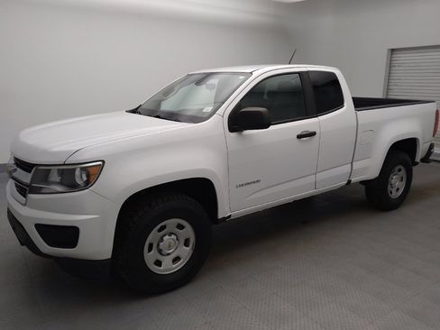 Used 2019 Chevrolet Colorado W/T w/ WT Convenience Package RWD image 2