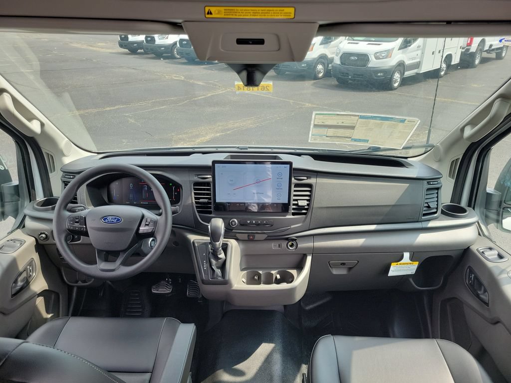 New 2026 Ford Transit 250 148 Medium Roof w/ Load Area Protection Package RWD image 18