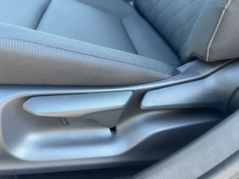 Used 2025 Toyota Corolla LE image 10