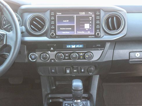 Used 2023 Toyota Tacoma TRD Off-Road image 14