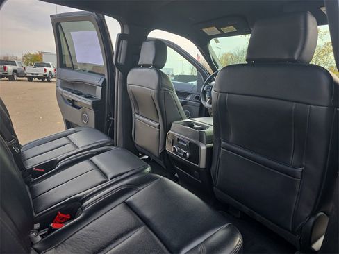 Used 2019 Ford Expedition XLT w/ Equipment Group 201A image 11
