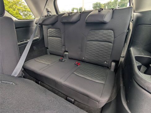 Used 2024 Nissan Pathfinder SV FWD image 15