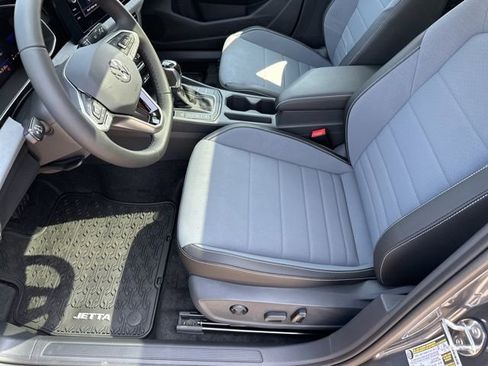 New 2025 Volkswagen Jetta SE image 10