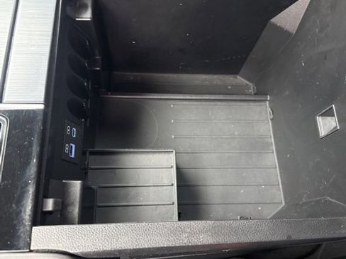 Used 2023 Toyota Tundra Platinum image 28