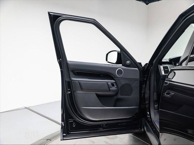 New 2026 Land Rover Discovery S AWD/4WD image 24