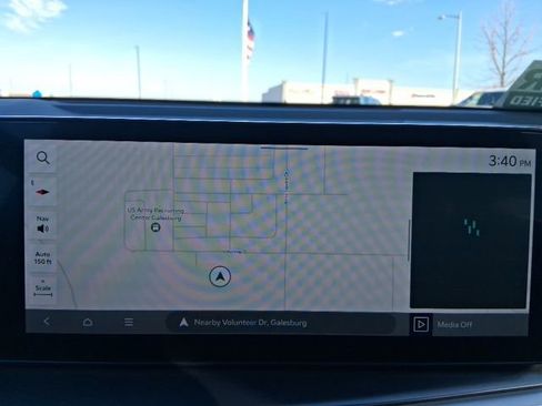 Used 2024 Kia Sorento S image 27