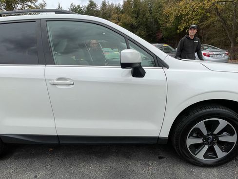 Used 2018 Subaru Forester 2.5i Limited image 11