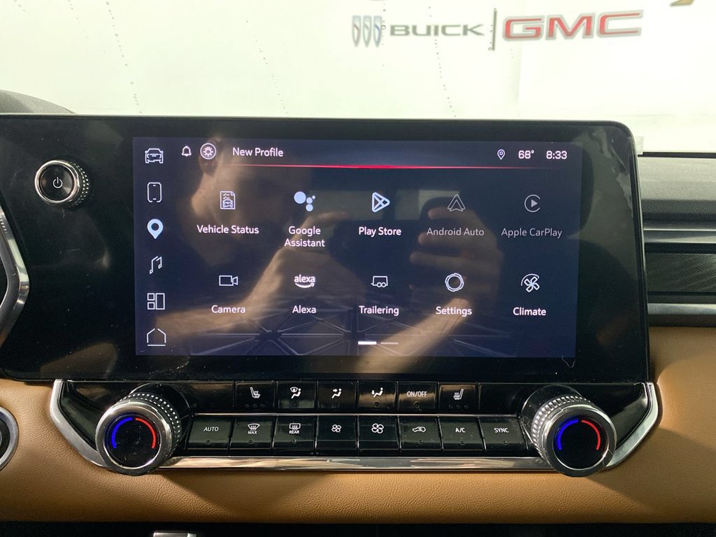 Used 2023 GMC Canyon AT4 w/ Technology Package AWD/4WD image 16