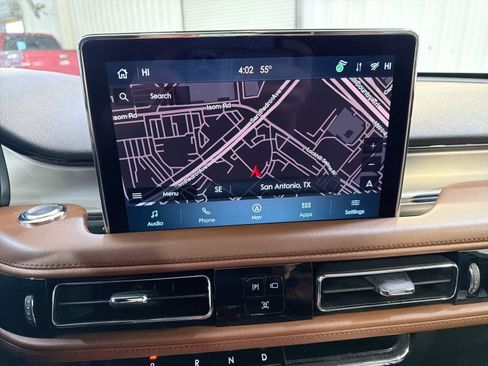 Used 2023 Lincoln Aviator Reserve w/ Equipment Group 201A AWD/4WD image 19