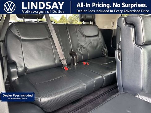 Used 2013 Lexus LX 570 4WD w/ Luxury Pkg image 14