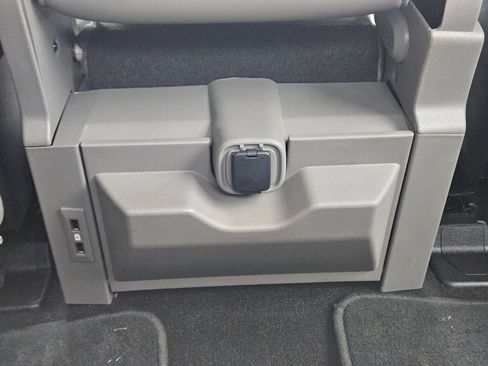 Used 2019 Ford F150 Lariat image 27