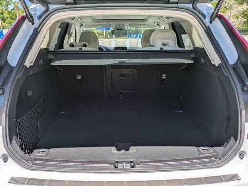 New 2026 Volvo XC60 B5 Ultra w/ Protection Package Premier AWD/4WD image 13