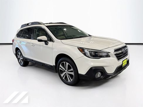 Used 2019 Subaru Outback 2.5i Limited w/ Popular Package #2 AWD/4WD image 3