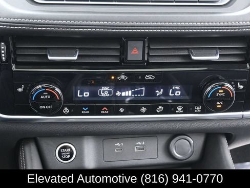 Used 2021 Nissan Rogue SL FWD image 23