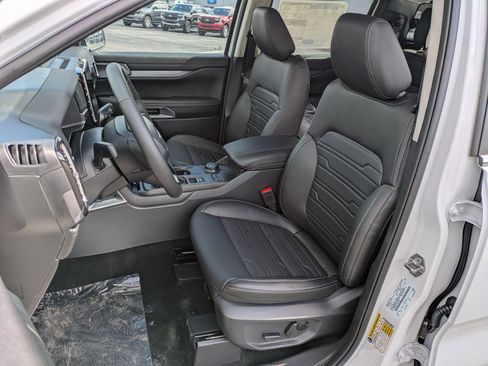 New 2026 Ford Ranger Lariat w/ Chrome Accent Package AWD/4WD image 5