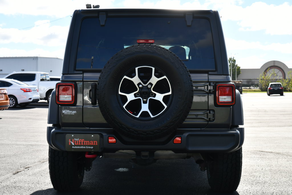 Used 2021 Jeep Wrangler Unlimited Rubicon w/ Cold Weather Group AWD/4WD image 6