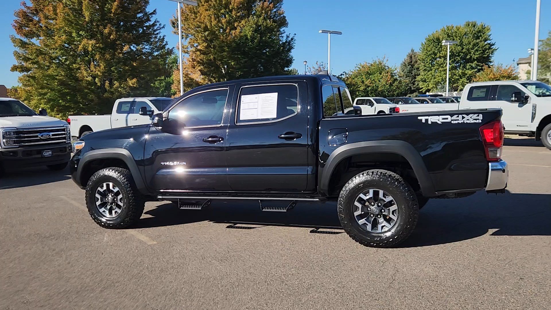 Used 2016 Toyota Tacoma TRD Off-Road w/ Towing Package AWD/4WD image 21
