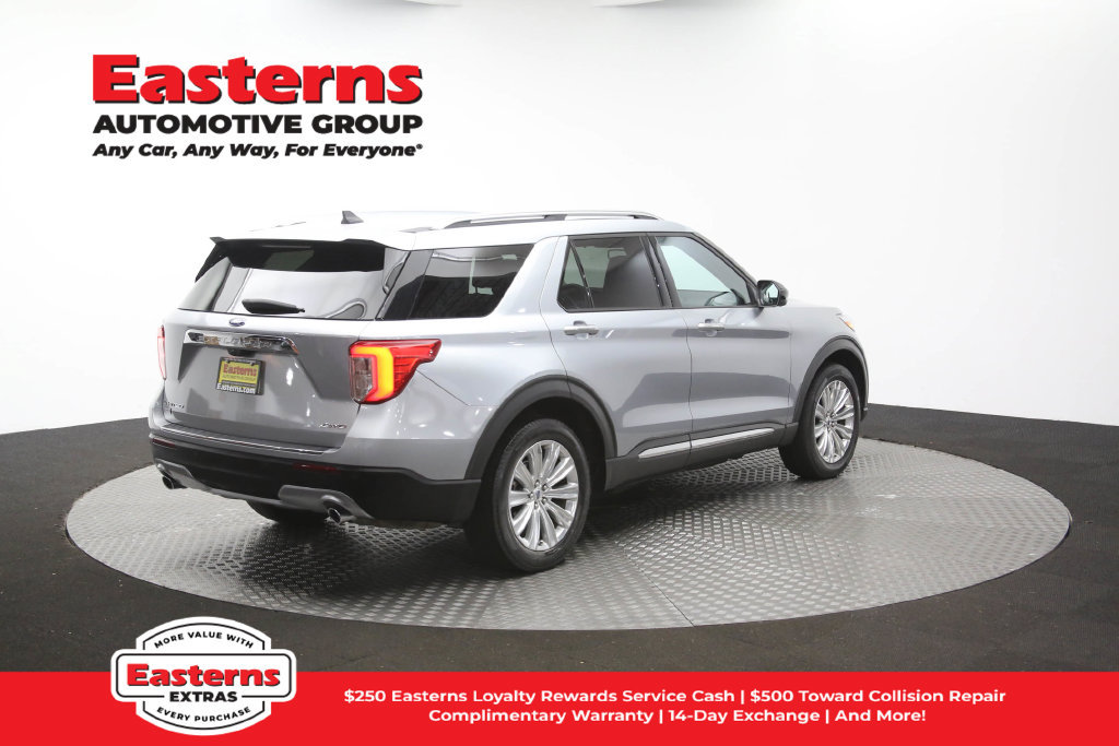 Used 2023 Ford Explorer Limited AWD/4WD image 45